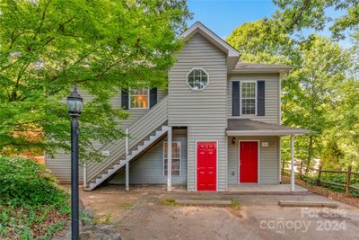 21 Campground Road, Home with 6 bedrooms, 4 bathrooms and null parking in Asheville NC | Image 1