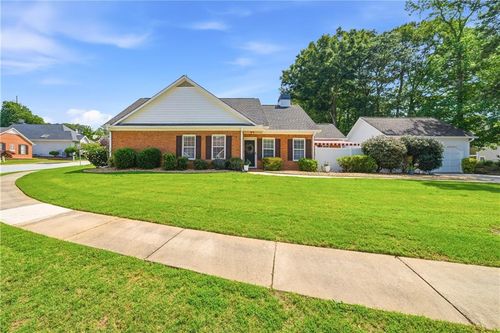 105 Woodgate Dr, Fayetteville, GA, 30214-2451 | Card Image
