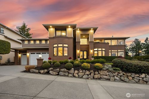 7404 117th Pl Se, Newcastle, WA, 98056-1758 | Card Image