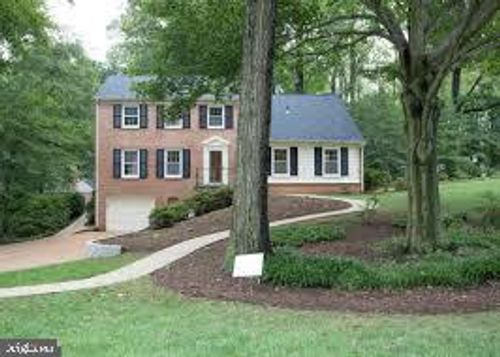 8222 Toll House Rd, ANNANDALE, VA, 22003-4626 | Card Image