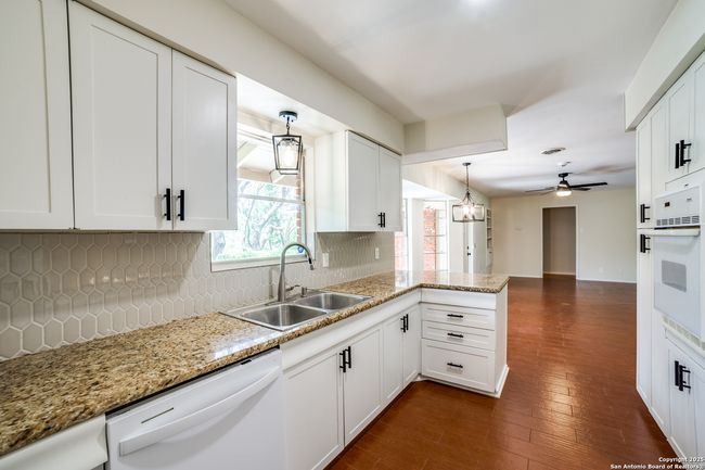 100 End Gate Ln, House other with 3 bedrooms, 2 bathrooms and null parking in Shavano Park TX | Image 21