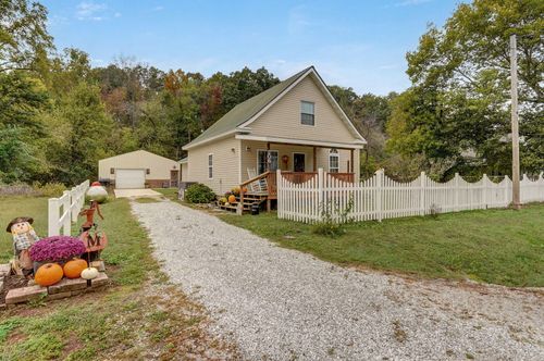 208 W Main St, Crane, MO, 65633-8248 | Card Image