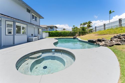 270 Puumakani St, Kahului, HI, 96732-3149 | Card Image