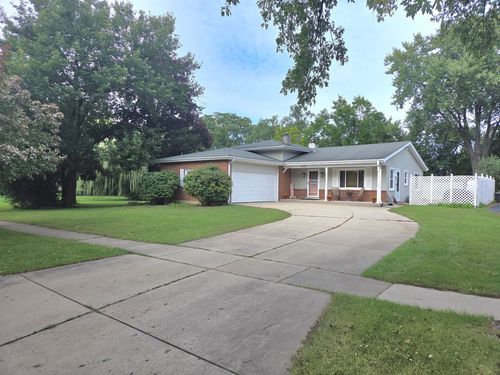 2018 Oxnard Drive, Downers Grove, IL, 60516 | Card Image