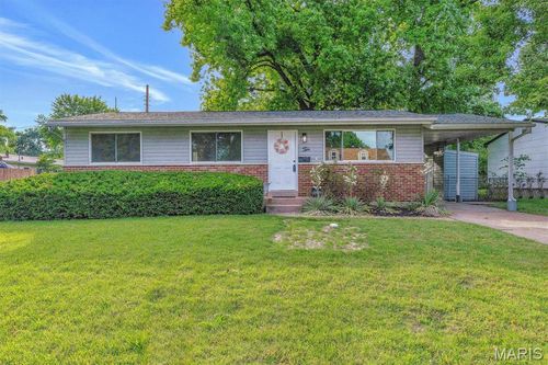 10 Garnier Ct, Florissant, MO, 63031-7309 | Card Image