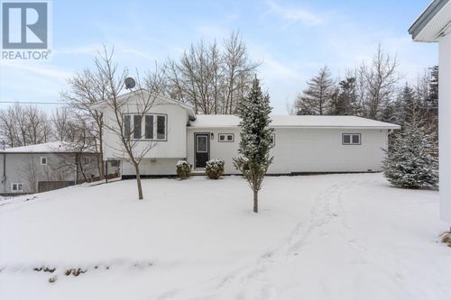 215 Main Rd, Dover, NL, A0G2P0 | Card Image
