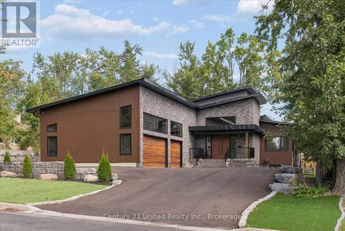 144 Wallis Dr, Peterborough, ON, K9J6C1 | Card Image