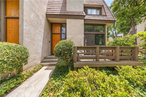 160-9000 Vanalden Ave, Northridge, CA, 91324 | Card Image