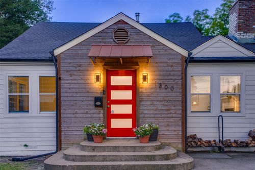 1300 Mountain Lake Rd, Dallas, TX, 75224-1732 | Card Image