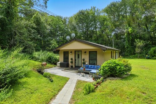 68 Stagecoach Rd, West Brookfield, MA, 01585-3051 | Card Image