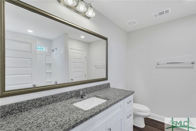 Photo is of another unit and does not represent the design selections in all units. | Image 16