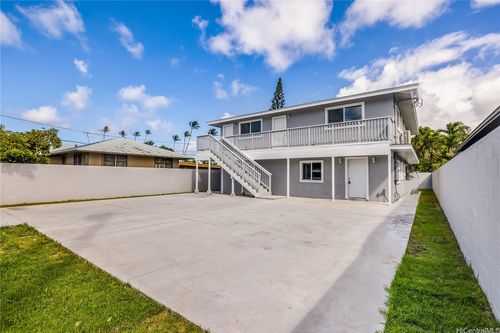 609 Olomana St, Kailua, HI, 96734-2226 | Card Image