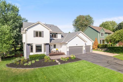 13635 Gardenia Path, Apple Valley, MN, 55124-7648 | Card Image