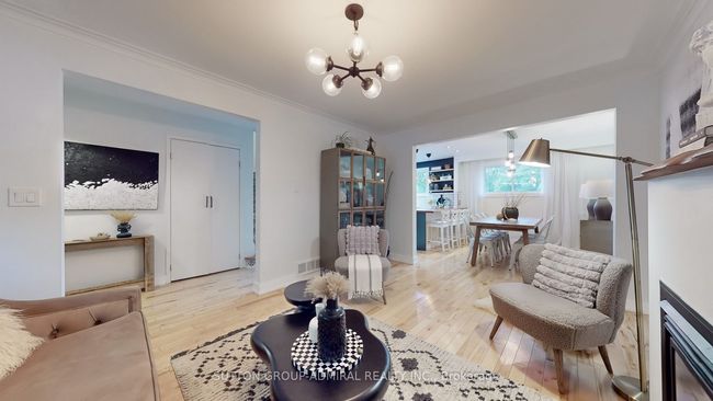 329 Towercrest Dr, House other with 4 bedrooms, 2 bathrooms and 2 parking in Newmarket ON | Image 7