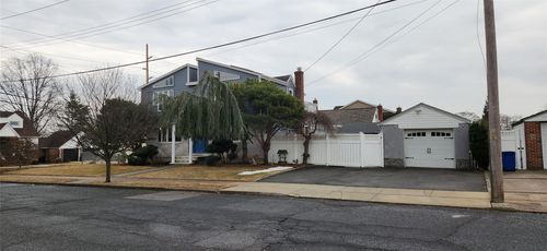 1191 Burton Ave, Franklin Square, NY, 11010-1310 | Card Image