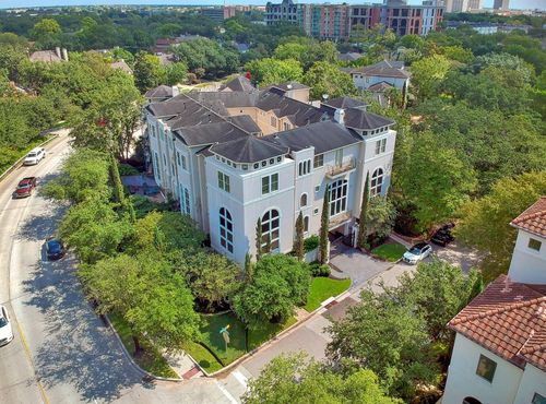 2094 Brentwood Dr, Houston, TX, 77019-3616 | Card Image