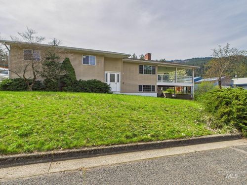 12686 Laqa Ave, Orofino, ID, 83544-9392 | Card Image