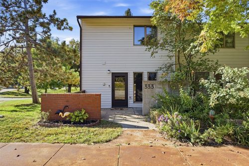 333 Samoa Court, Iowa City, IA, 52246 | Card Image