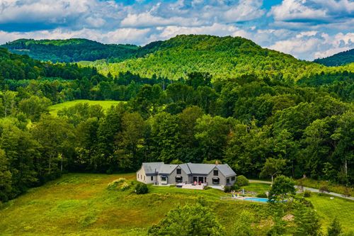 353 Cabot Rd, Woodstock, VT, 05091-4012 | Card Image
