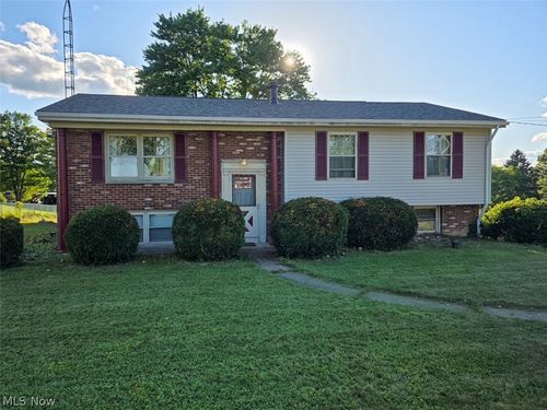 20371 Skyline Dr, Wellsville, OH, 43968-9646 | Card Image
