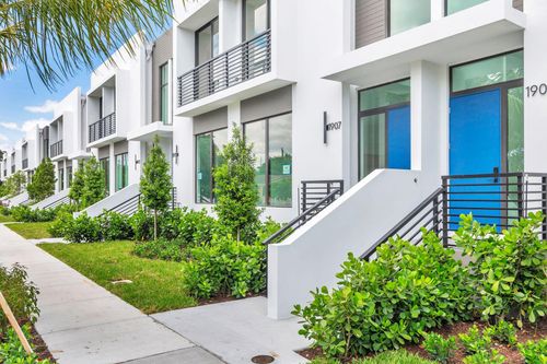 1921 Dock St, West Palm Beach, FL, 33401-7503 | Card Image