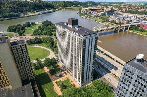 25l-320 Fort Duquesne Blvd, Pittsburgh, PA, 15222-1141 | Card Image