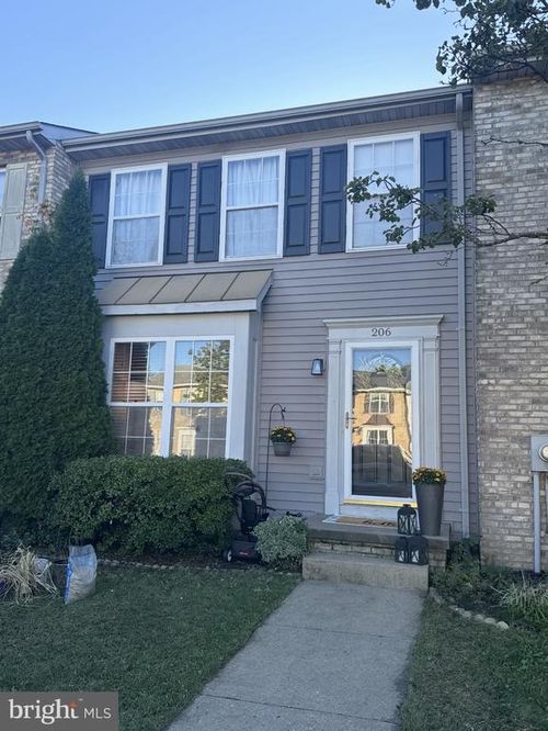 206 Barrington Ln, WINCHESTER, VA, 22601-5710 | Card Image