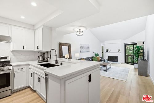 419-8515 Falmouth Avenue, Playa del Rey, CA, 90293 | Card Image