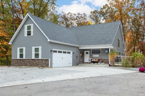 122 Thornbush Dr, West Lafayette, IN, 47906-2158 | Card Image