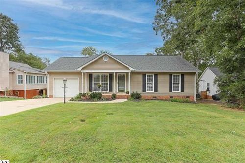 307 Oak Valley Dr, Simpsonville, SC, 29681-4471 | Card Image