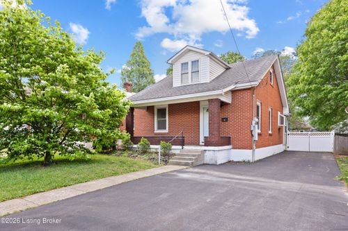 830 Clarks Ln, Louisville, KY, 40217 | Card Image