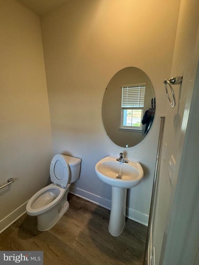 104 Grasmere St, House other with 4 bedrooms, 3 bathrooms and null parking in STEPHENS CITY VA | Image 4
