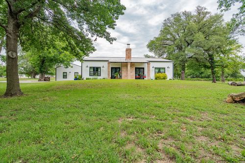 853 County Road 2215, Decatur, TX, 76234-6634 | Card Image