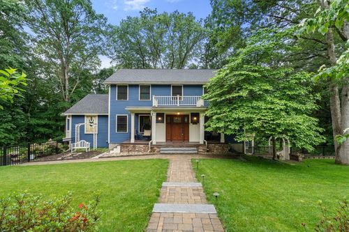 33 Philemon Whale Ln, Sudbury, MA, 01776-1024 | Card Image