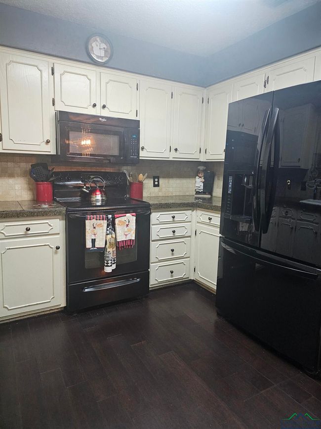 7 Kelly Ct, House other with 4 bedrooms, 3 bathrooms and null parking in Longview TX | Image 10