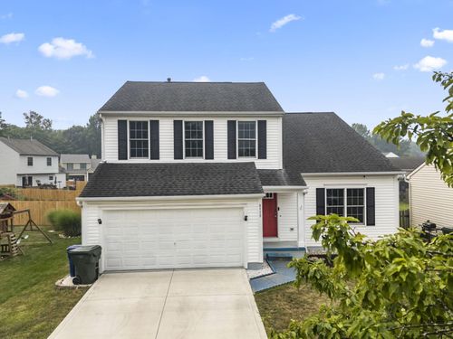 8579 Abilene Dr, Blacklick, OH, 43004-8157 | Card Image
