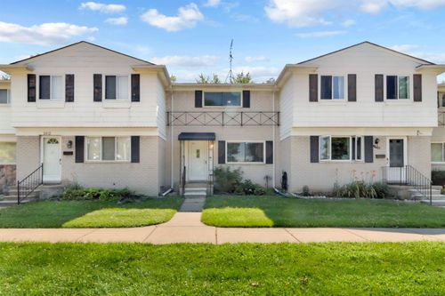 160 S Christine Cir, Mount Clemens, MI, 48043 | Card Image