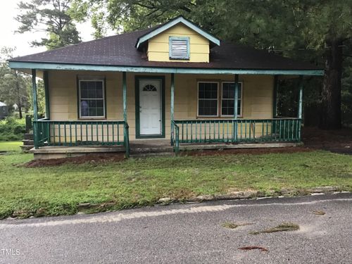 122 Lacock St, Spring Lake, NC, 28390-3810 | Card Image