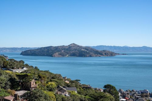 446 Sausalito Blvd, Sausalito, CA, 94965-2328 | Card Image