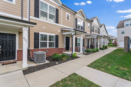 805 Coronation Dr, Antioch, TN, 37013-4613 | Card Image