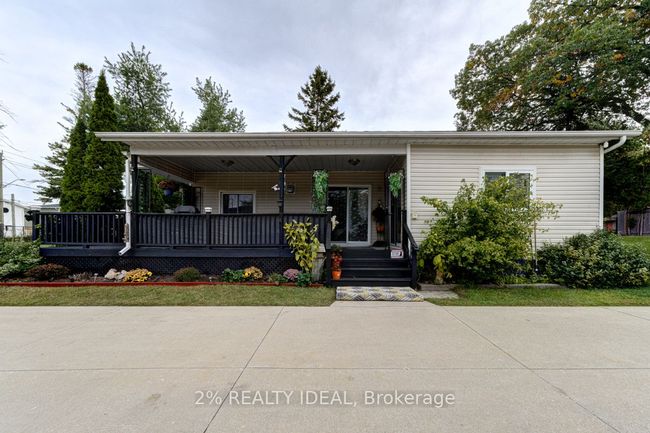 141 River Rd E, House other with 2 bedrooms, 2 bathrooms and 7 parking in Wasaga Beach ON | Image 32