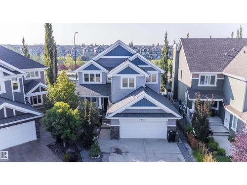 {{alt}} | Card Image