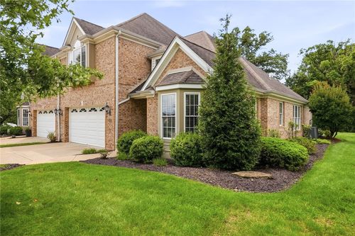 2112 Gables Ct, Mars, PA, 16046-3052 | Card Image