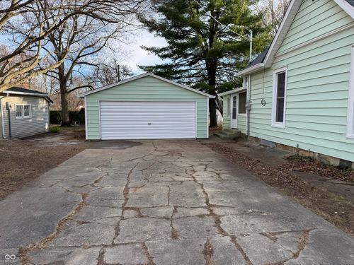 227 E 3rd St, Williamsport, IN, 47993-1156 | Card Image