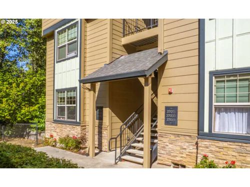 37015 Dubarko Rd, Sandy, OR, 97055-7811 | Card Image