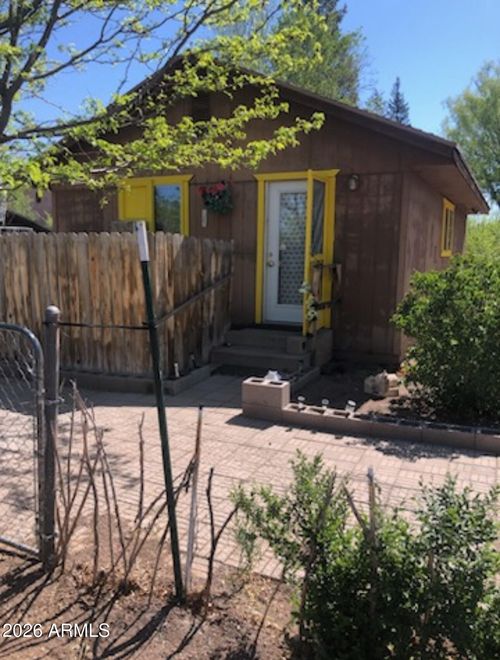 334 E Apache St, Springerville, AZ, 85938-5210 | Card Image