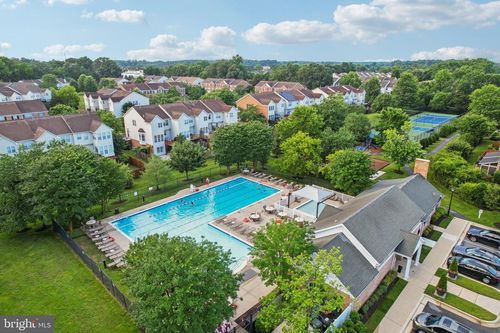 unit-203-410 Hamlet Club Dr, Edgewater, MD, 21037-2639 | Card Image