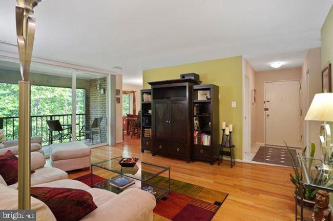 APT-21C - 1521 Northgate Sq, Condo with 3 bedrooms, 2 bathrooms and null parking in RESTON VA | Image 16