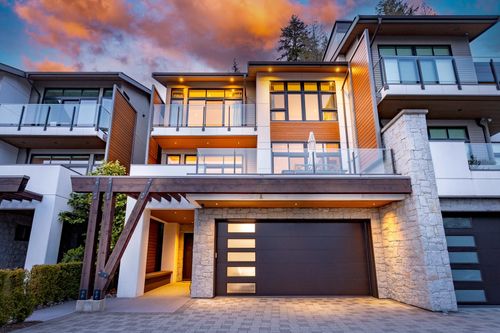 2823 Chippendale Rd, West Vancouver, BC, V7S0A7 | Card Image