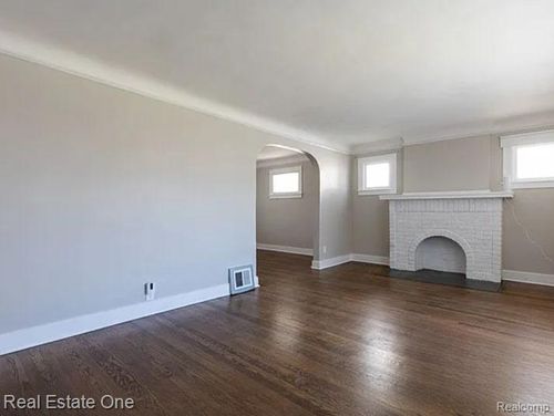 4185 Buckingham Ave, Detroit, MI, 48224-3538 | Card Image